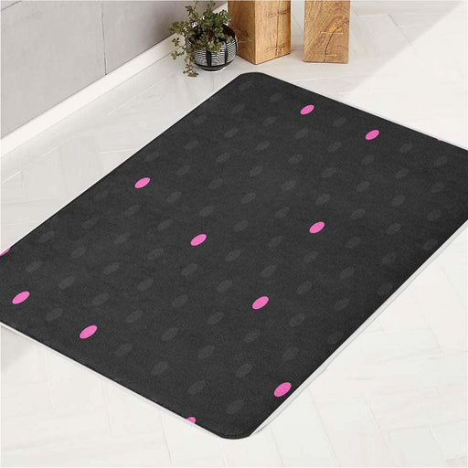 black and pink dots theme bath rugs