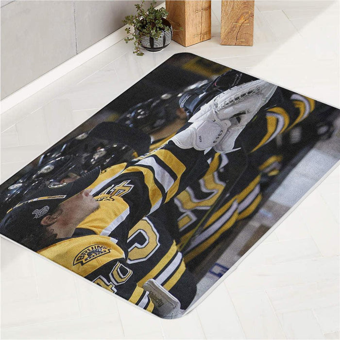 player boston bruins match bath rugs